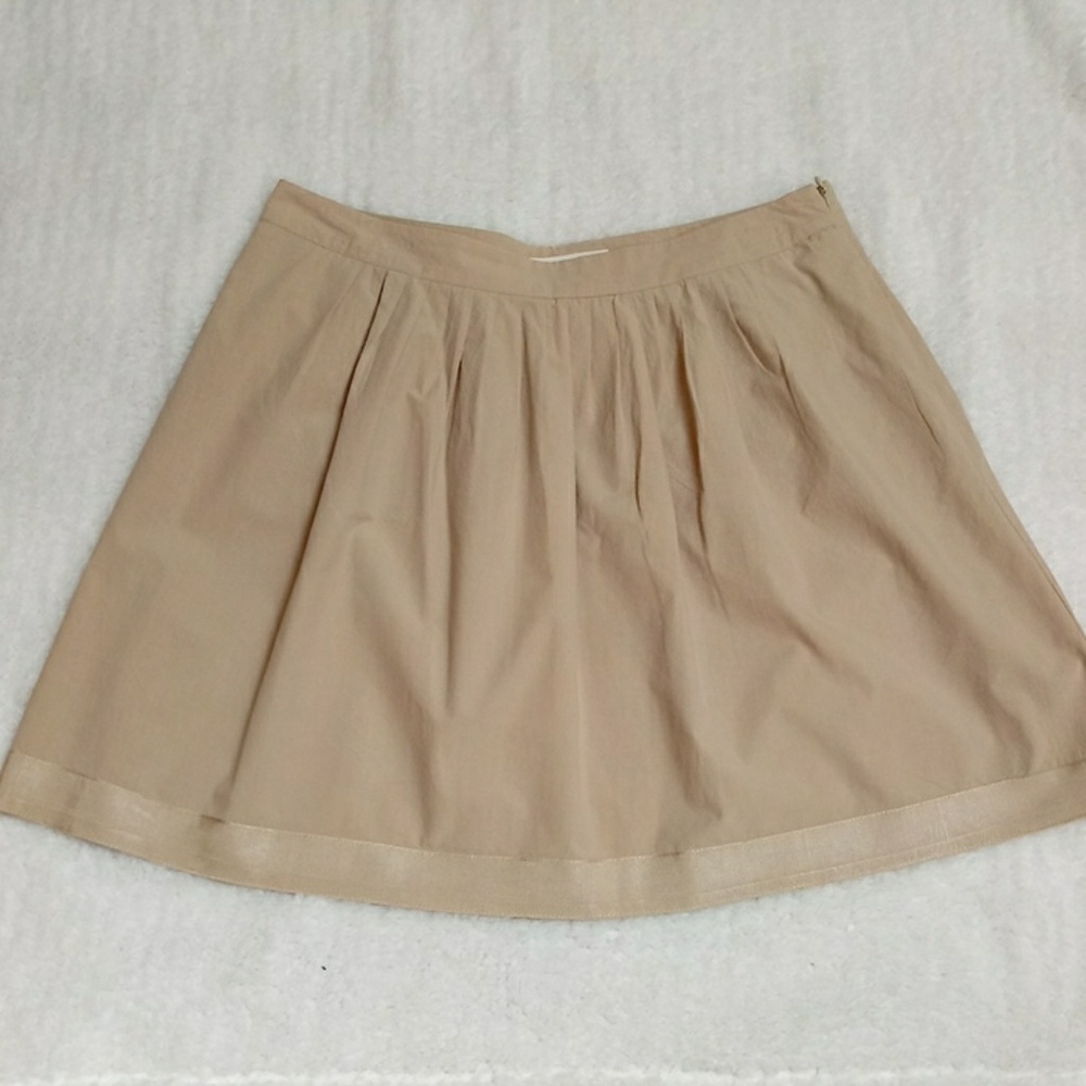Banana Republic Beige Pleated Mini Skirt